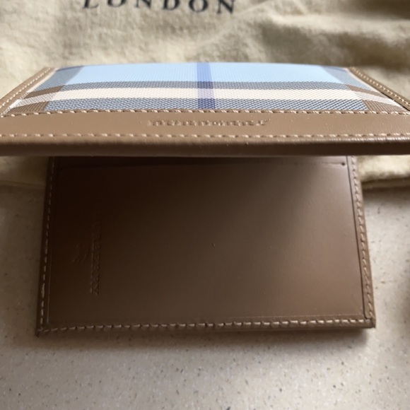Burberry Card Wallet - Picture 4 of 6